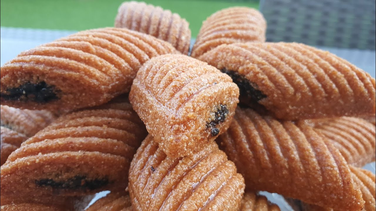 Makrouts aux dattes  مقروط تمر
