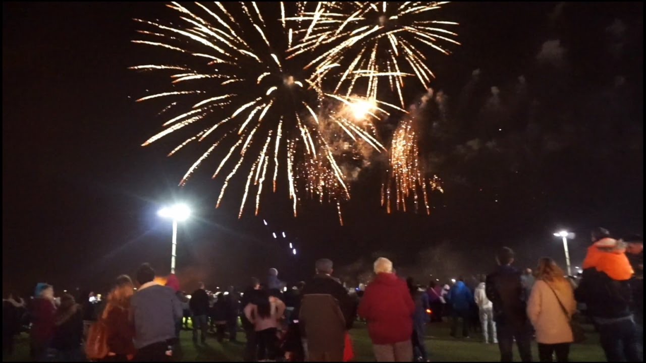 BONFIRE & FIREWORKS NIGHT + FUN FAIR & RIDES 2016