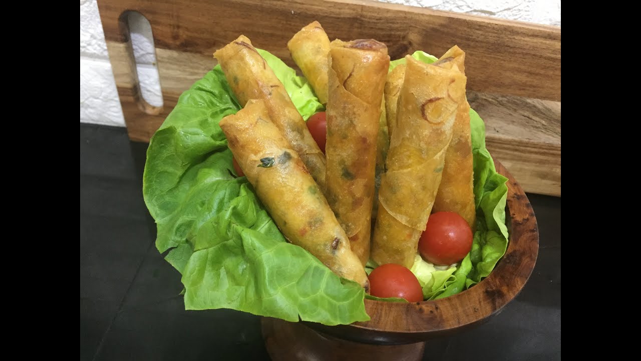 Cigares aux crevettes الا عندك الكروفيت وشوية الشعرية دخلي تشوفي اش ديري بيهم