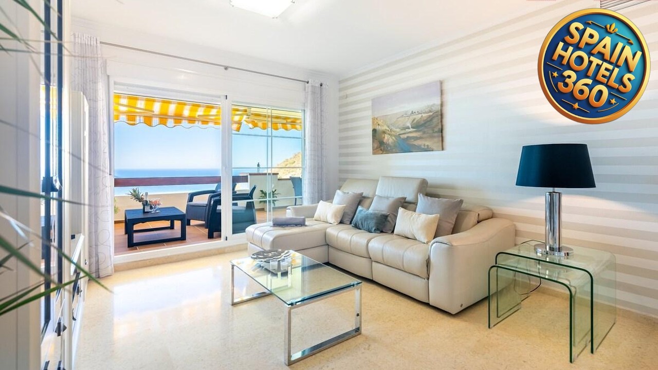 Neptuno Málaga Apartamento de Lujo | Rincón De La Victoria, Spain | Hotel Review ⭐