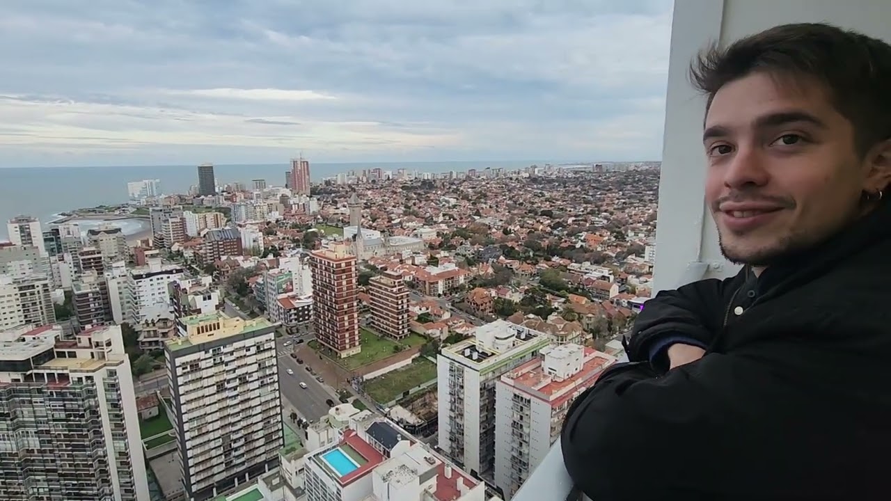 Venta - Departamento dos ambientes con vista panoramica en edificio Havanna piso 39 - Mar del Plata