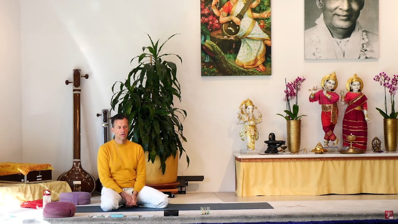 Yin -Yogastunde mit Udo - Yoga Vidya Live, 30.09.2021, 09:15 Uhr bis 11:00 Uhr