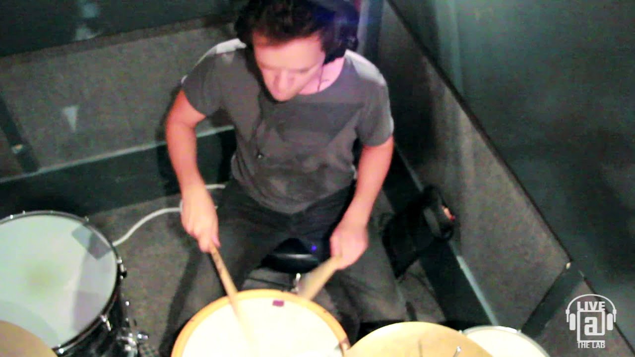 BAMBI - 'A Just Nor Fix' Live In The Studio