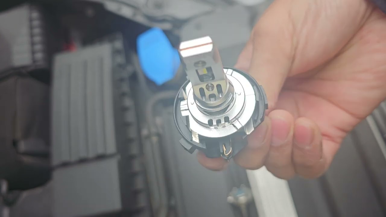 Osram LED bulb install SEAT ALHAMBRA, SAME ON MANY VW GROUP VEHICLES!!