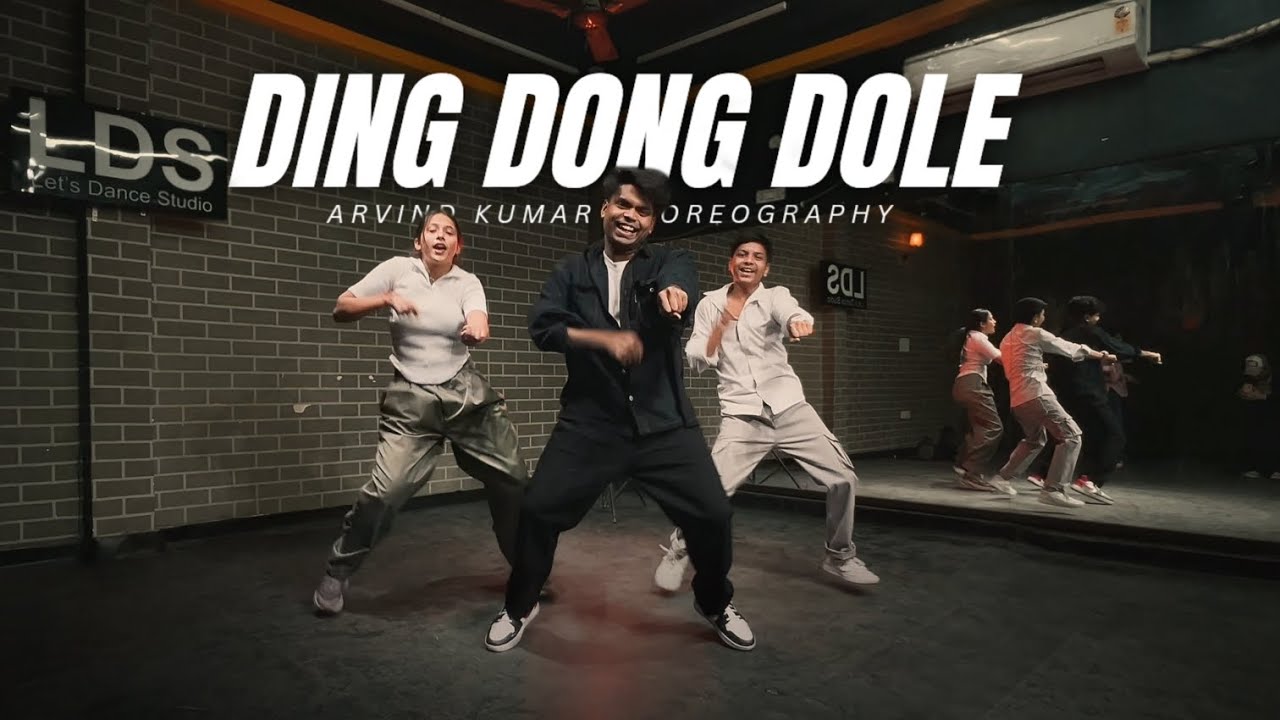 Ding dong dole - full video 🧡🤍| Bollywood dance video || Dance cover video...👀😉