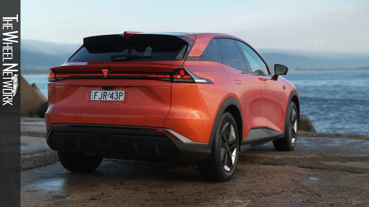 2025 Deepal S07 | Sunset Orange/Nebula Green/Cosmic Yellow | Driving, Interior, Exterior