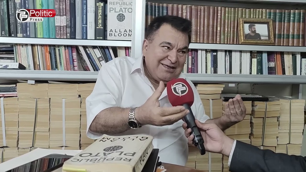 دوبارە فاروق ڕەفیق بەشاسوارد تەقییەوە بزانە دوای قسەکردنی بۆ پۆڵەتیک چیان لێکردووە و لەسەر خودا چی د