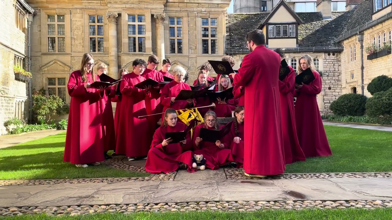 The Teddy Bears Picnic chant (Choir of St Edmund Hall, Oxford)