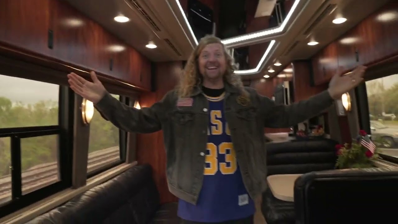 Introducing the &ldquo;Let Us Worship&rdquo; revival tour bus 🚌🇺🇸🔥🙏🏽