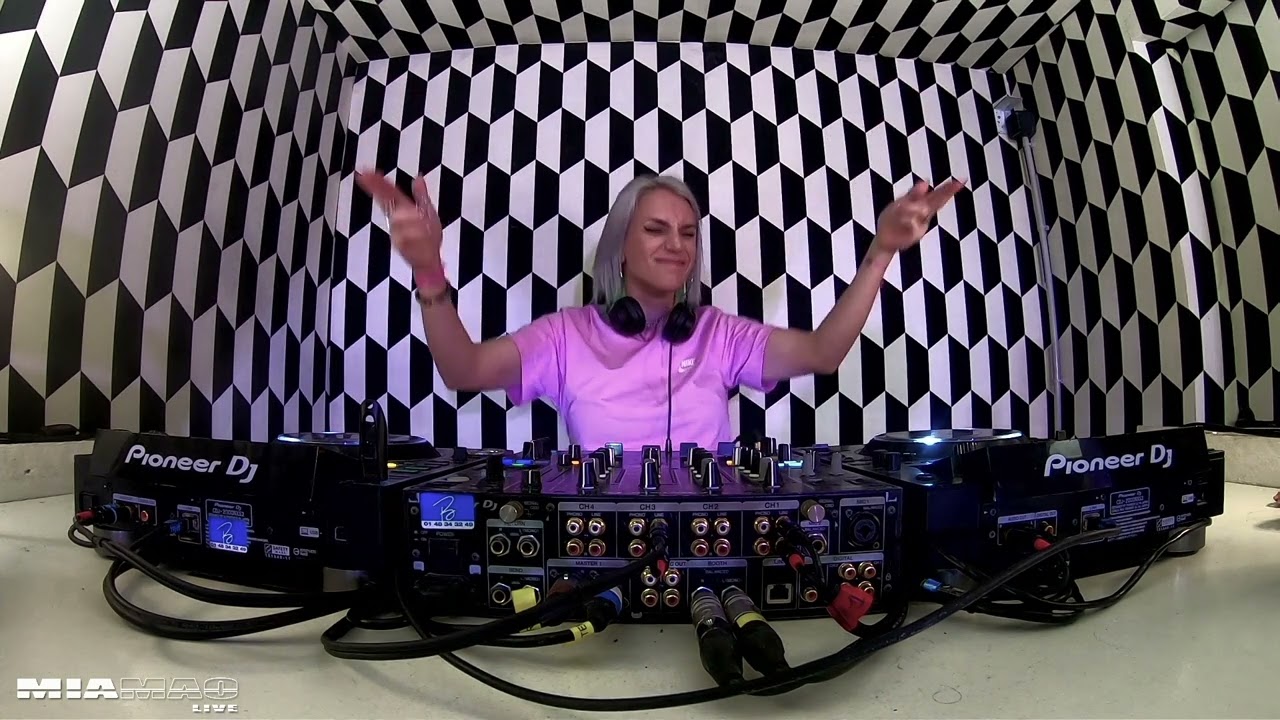 Helen Frey | MIA MAO Live - March 28 / 2024