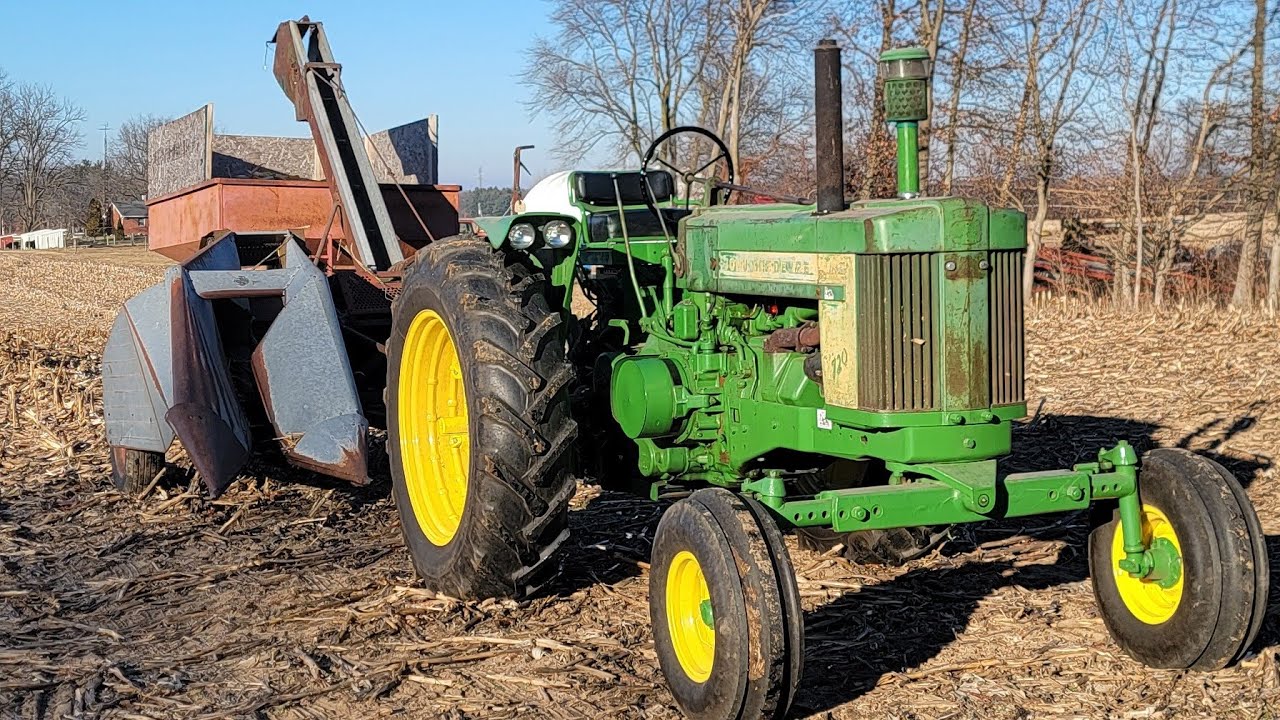 1958 John Deere 720 Two-Cylinder Diesel Picking Ear Corn Dad's Favorite Tractor Is Back!!