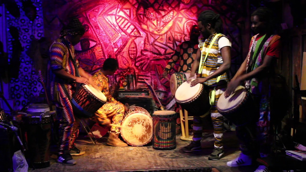 Issyra Gallery Performance