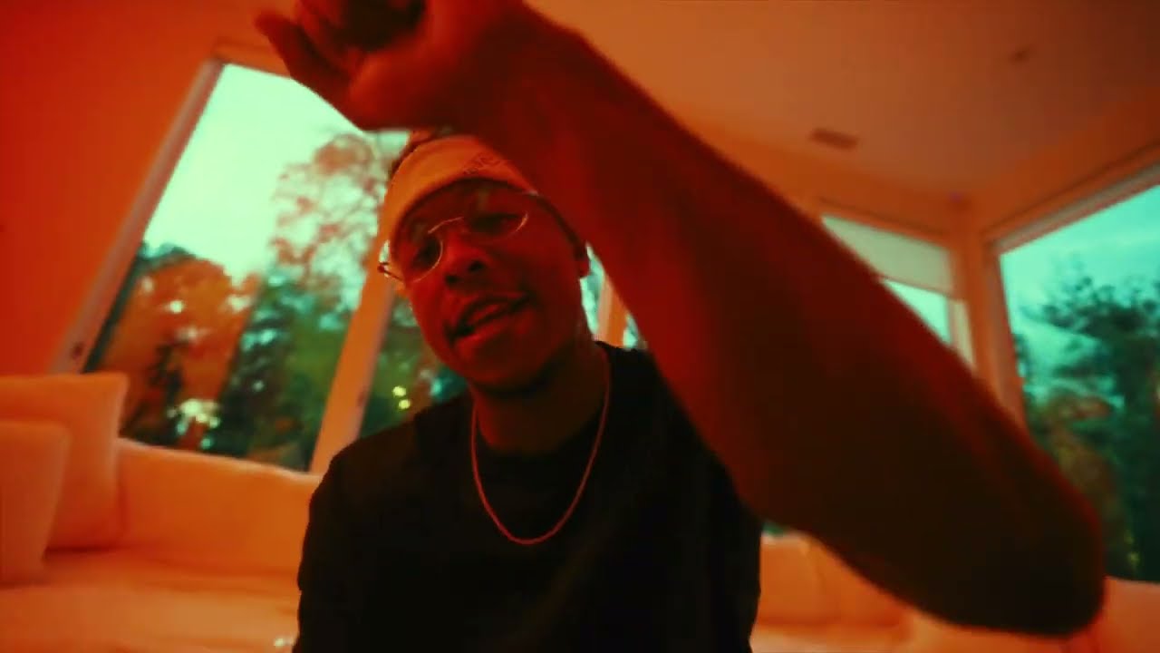 bdifferent - Can't Go Back ft. OMB Peezy (Official Music Video)