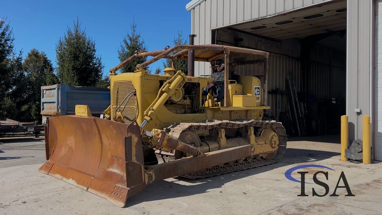 1000 - Caterpillar D7E Dozer will be sold at auction!