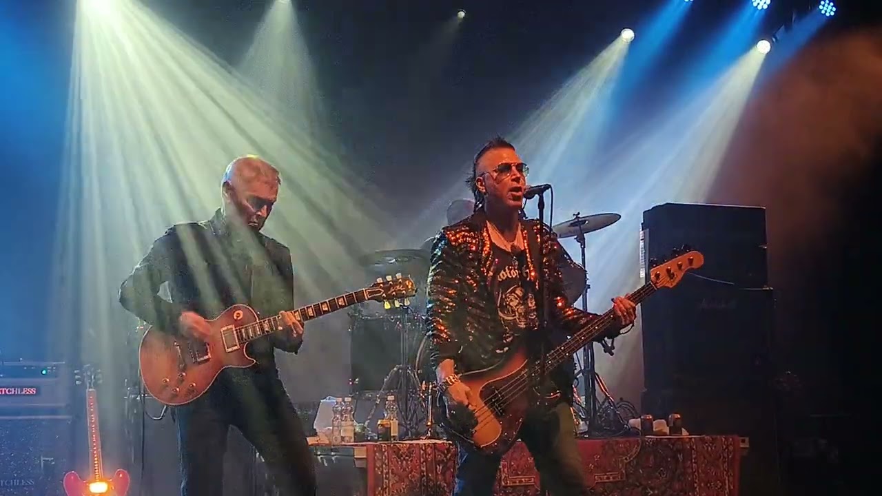 Black Devils & Ile Kallio - Good Morning Little Schoolgirl (Live at Ikaalinen)