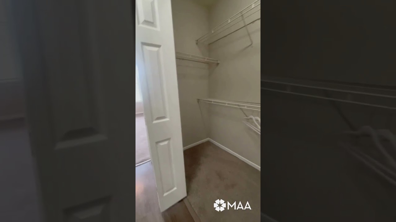 Tour an Apartment at MAA Buckhead