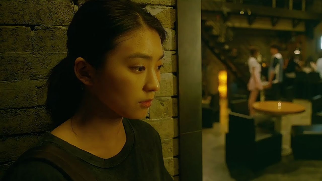 MV Yoon Bora (SISTAR), DailyNote - A Farewell Which Is Left Behind (남겨진 이별) [Sunkist Family OST]