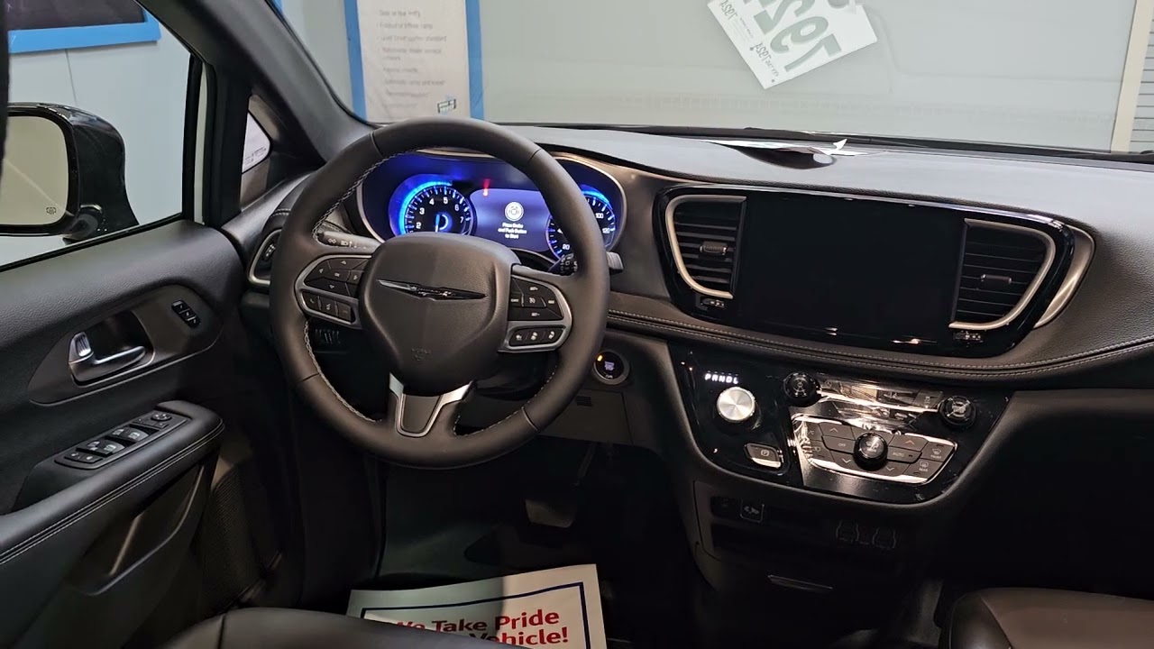 2025 chrysler pacifica 