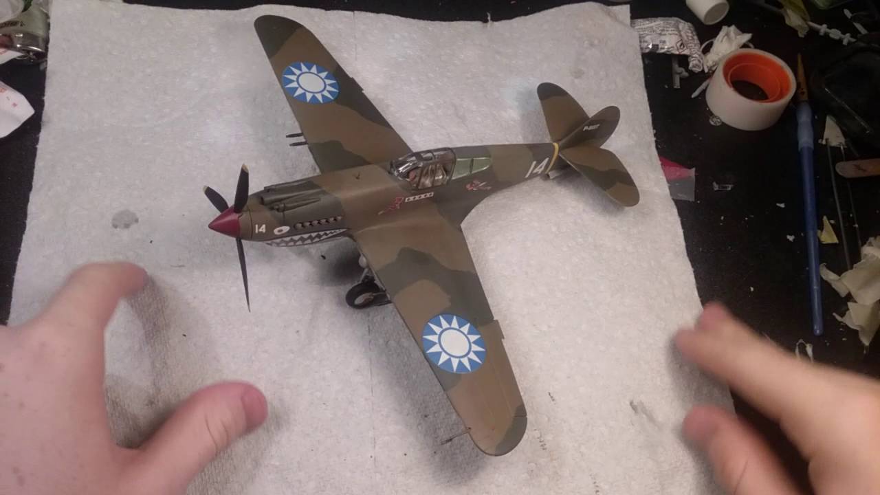 Revell P 40 Build: Reveal