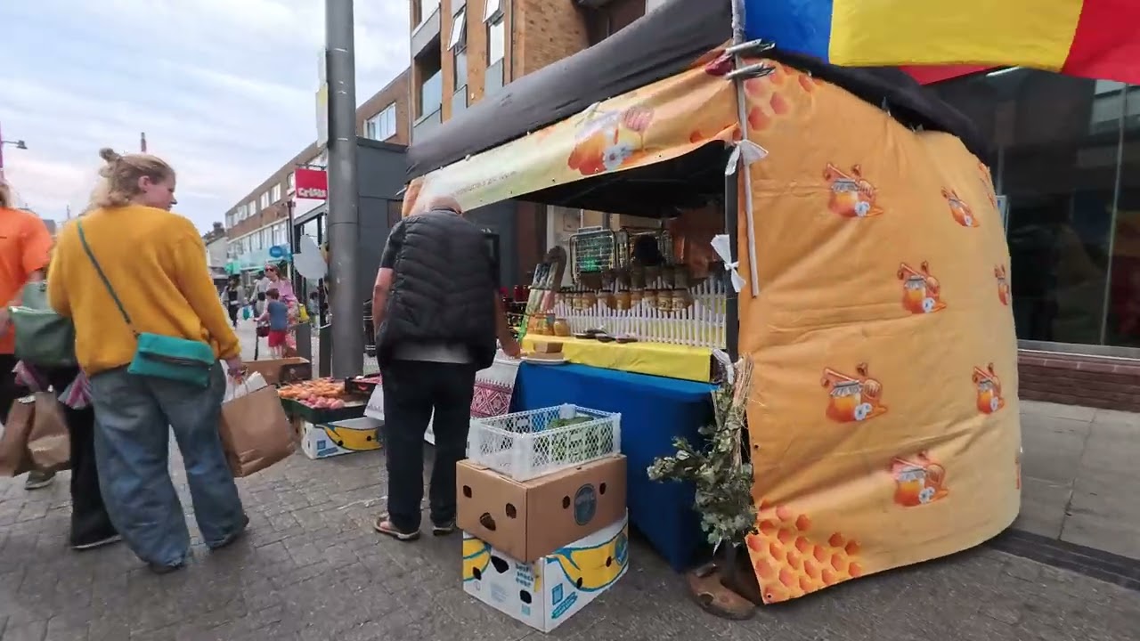 London Virtual Walking Tour 4K Walthamstow Market High Street