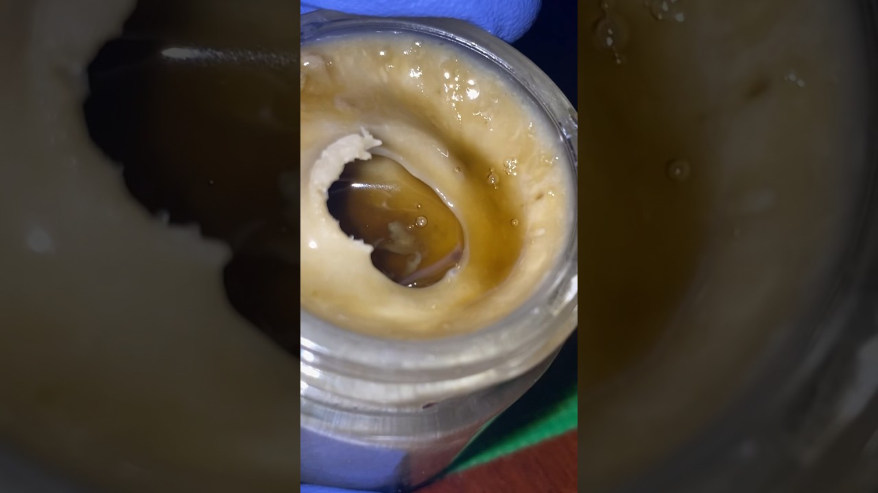 Insane Terp layer formed on the Superboof (black cherry punch x Tropicana cookies) rosin. Pre whip