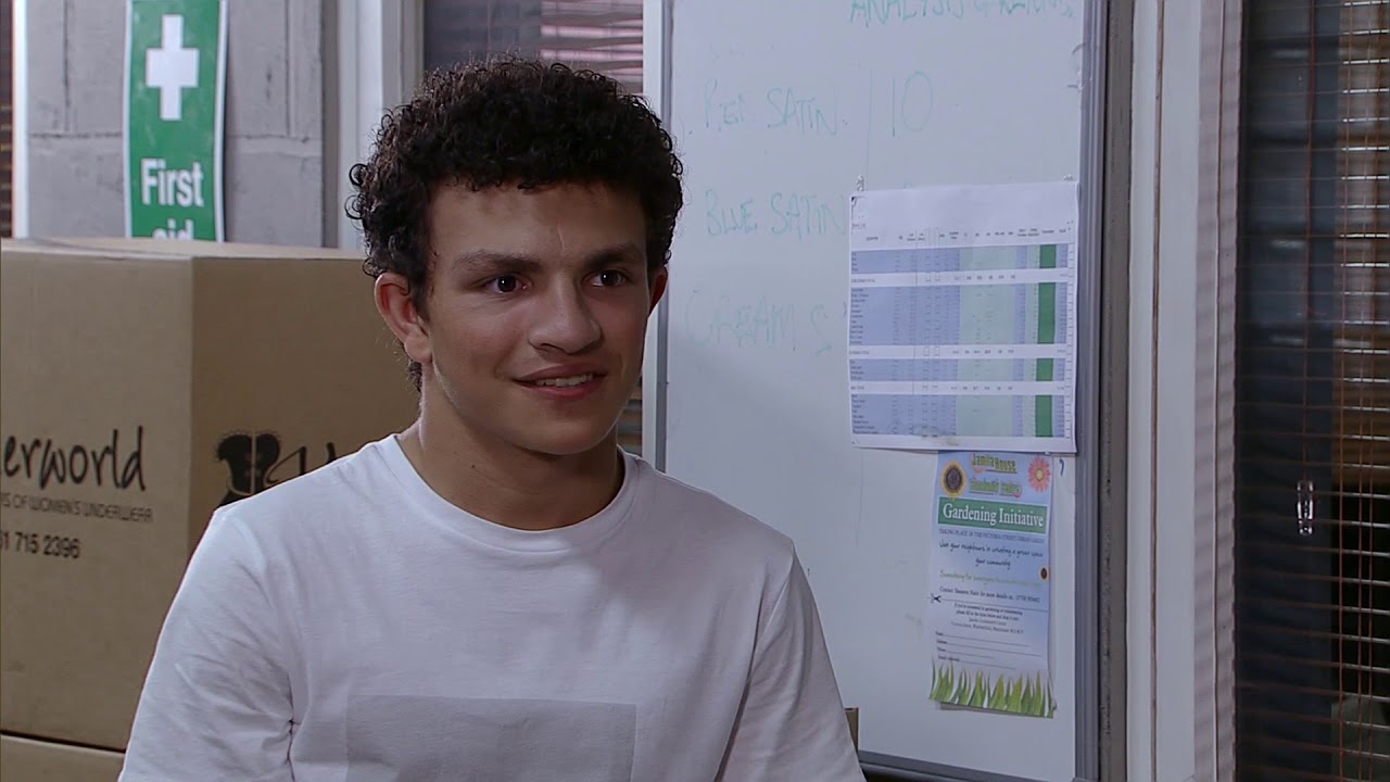 Coronation Street - Carla Gets Simon's Seal of Approval
