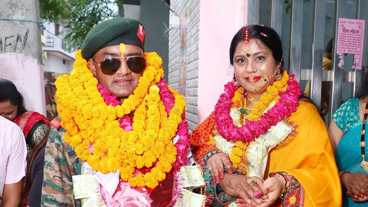 फौजी ललित मोहन जोशी जी की रिटायरमेंट पार्टी  का जश्न FAUJI LALIT MOHAN JOSHI JI  