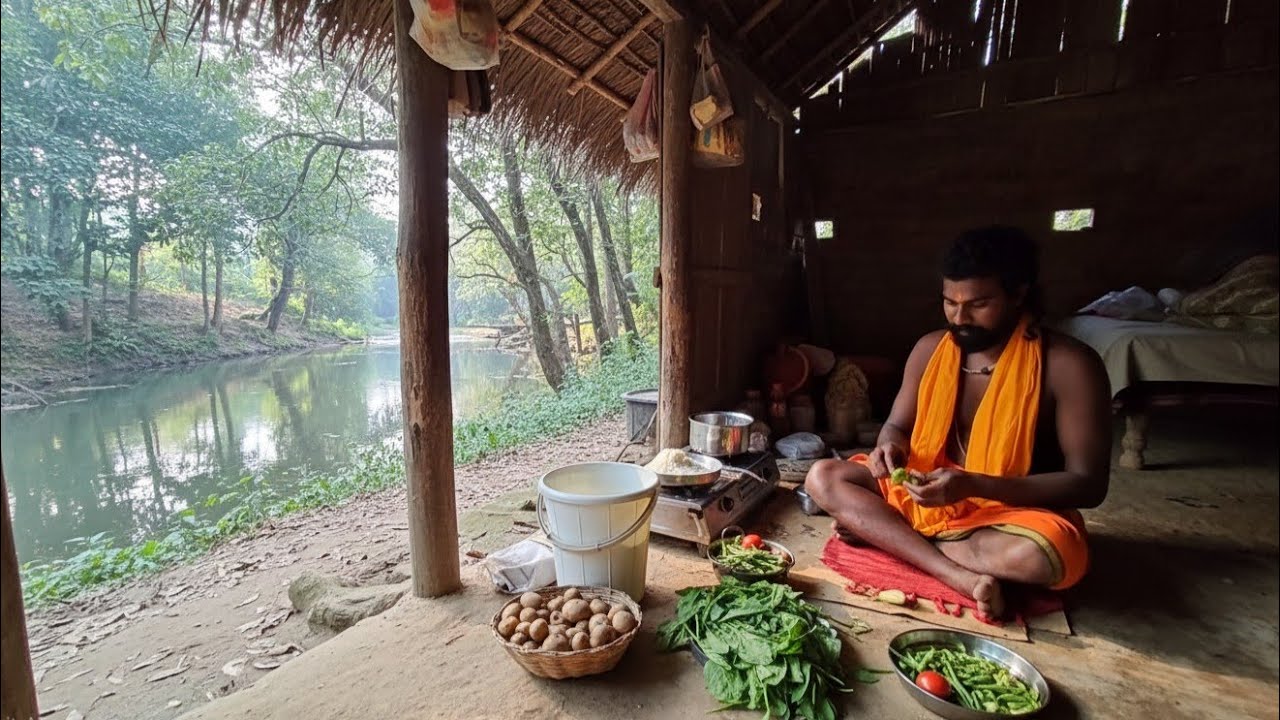 सिद्ध बाबा की पहाड़ी के नीचे तपस्या कर रहे वैरागी संत जी की कुटिया में सात्विक पालक सब्जी