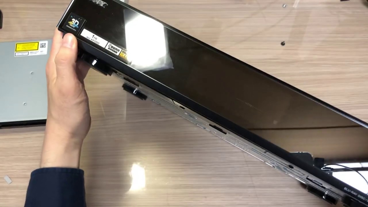 Akira-EN #12 Sony HDD BD Recorder Tear-Dawn. Chatting about Japanese electronics products, part 1