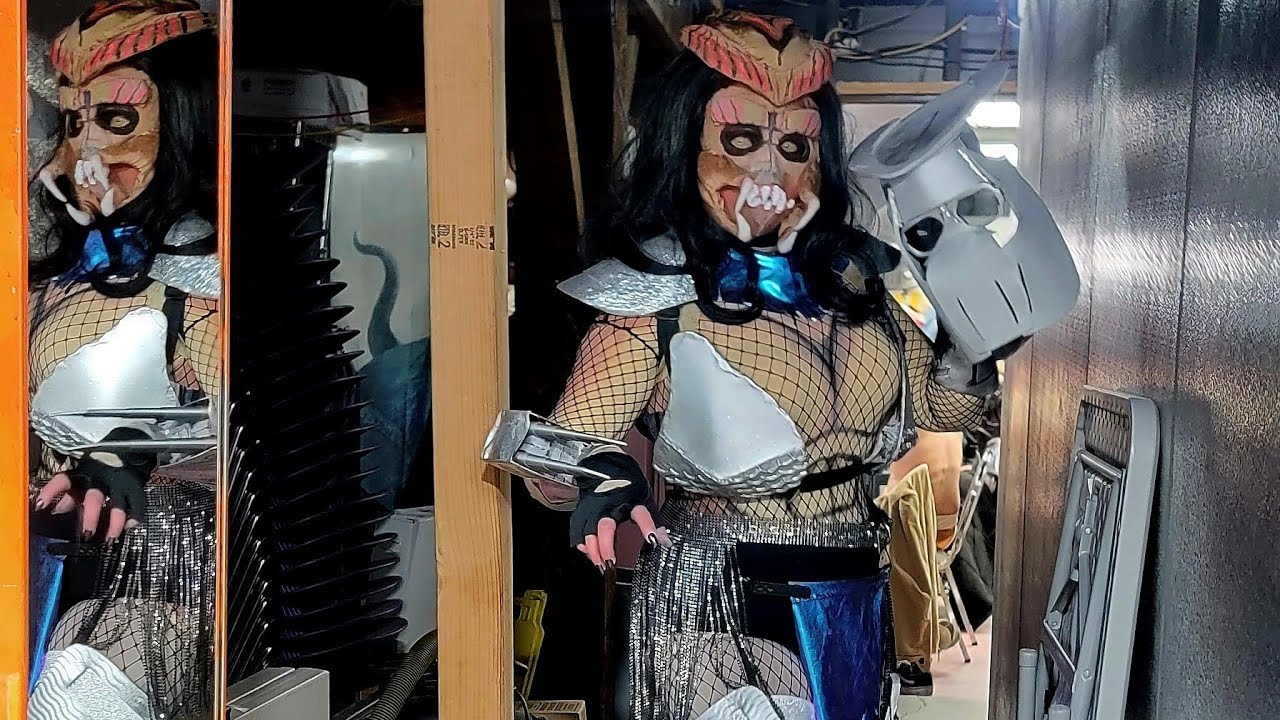 Yautja DragQueen Cult Classic Movies Show✨️🍖