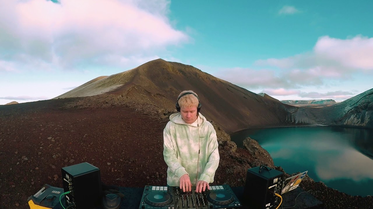 YAMBI - Live from Bl&aacute;hylur  ( Iceland )