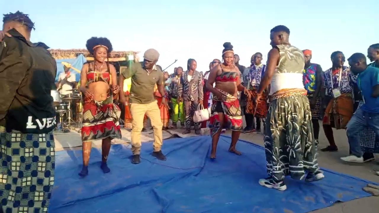 Chamwekanaña band deny gee in cazombo