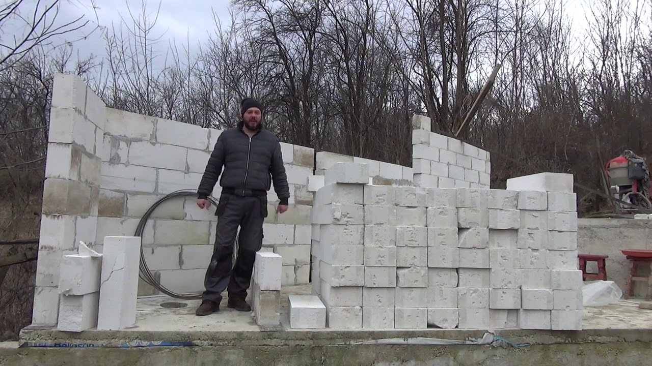 Am cumparat materiale de constructie pentru adapostul cainilor