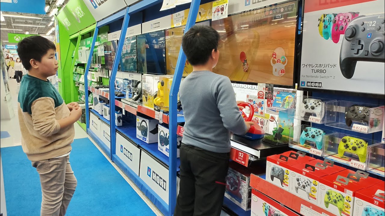 Having fun at Yodobashi camera|| #fun