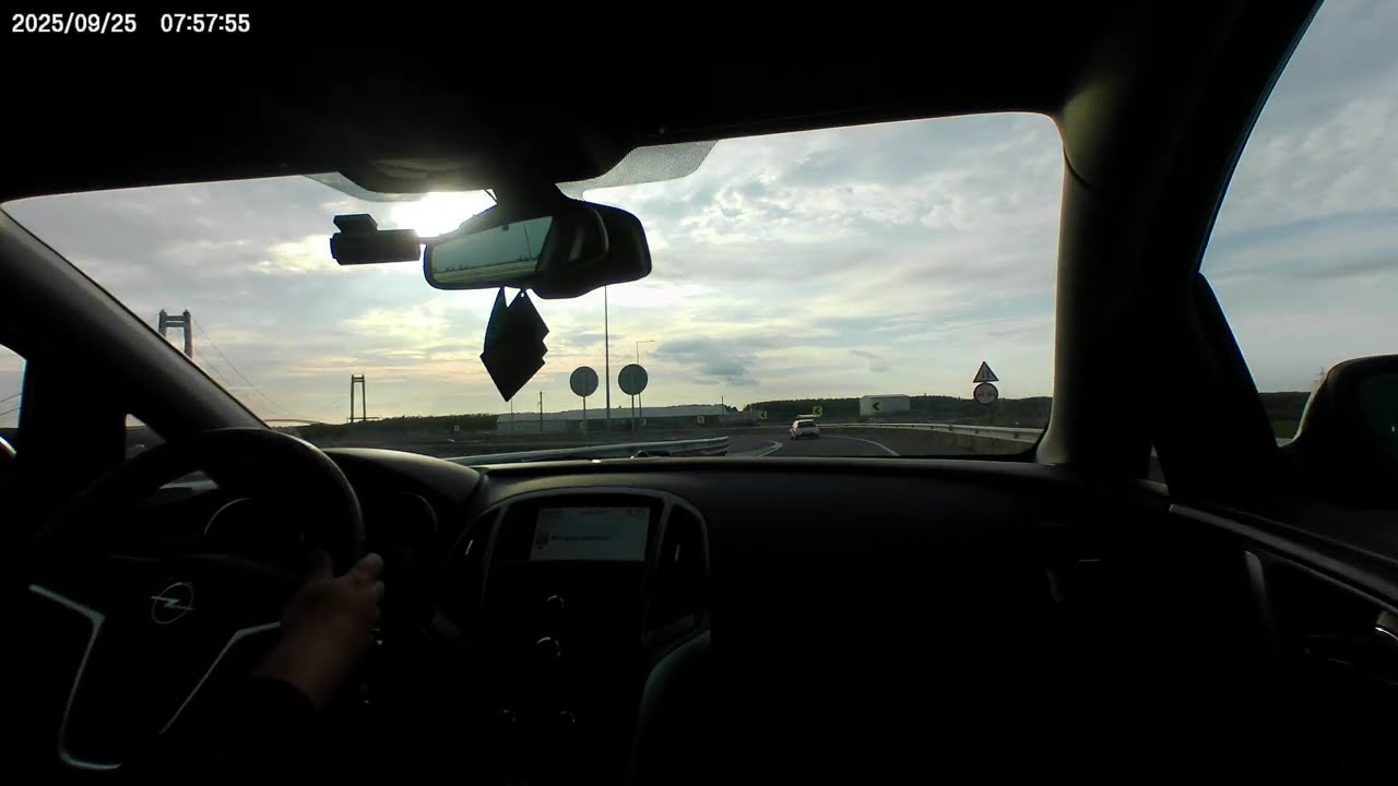 Holden Opel Astra J 1.6 turbo 180 hp STAGE 1 & DECAT perfect Autumn weather for listening Faithless