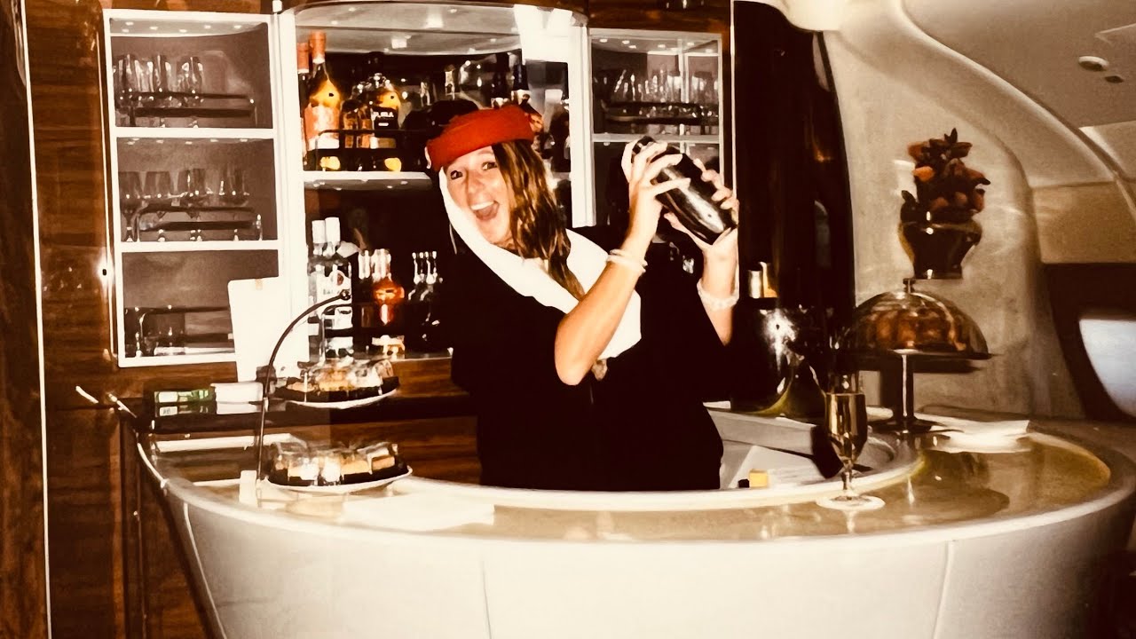 Emirates Airline Got Me Drunk 🥴 Dubai to Gatwick (humorous review real life) Travel Vlog