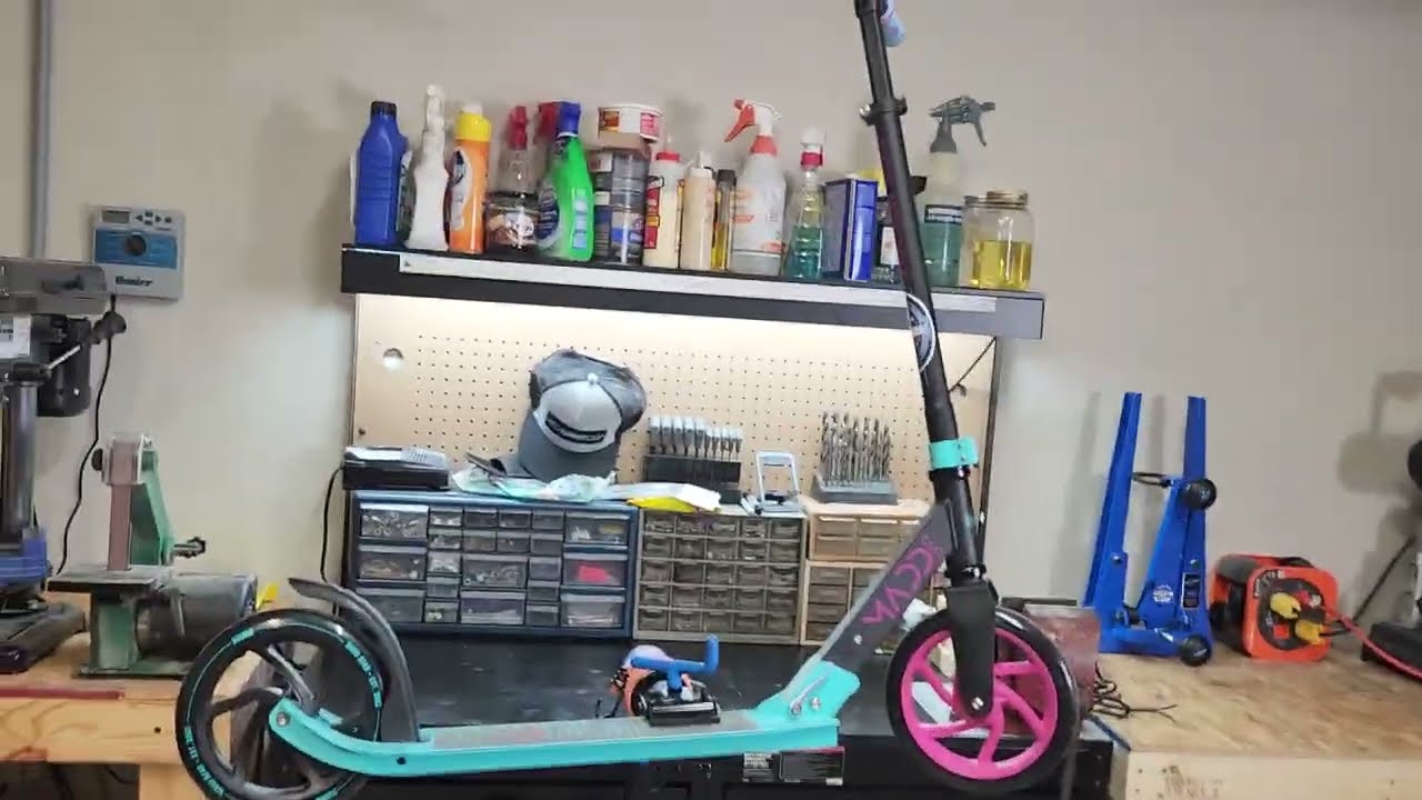 Обзор скутера Kruzer 200 от Walmart