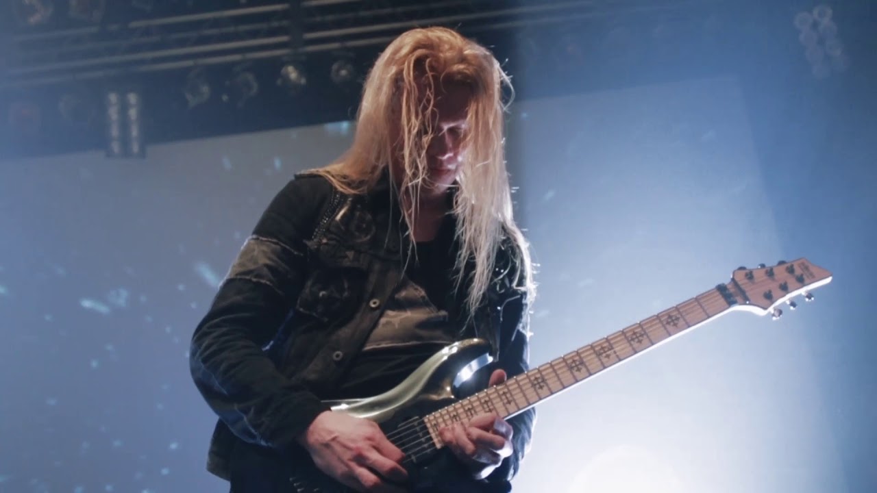 Arch Enemy-War Eternal Tour - Snowbound Fcking Great Performance