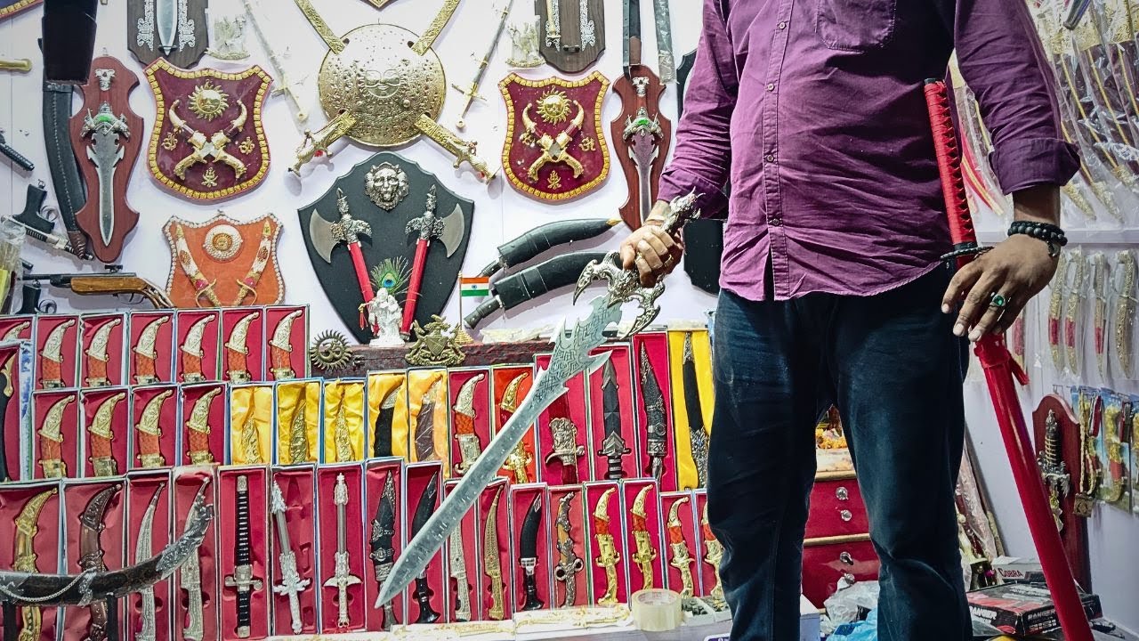 ₹100 से शुरू! 😱 भारत का सबसे सस्ता तलवार मार्केट (Sword Market) रामदेवरा | Khangar, Gupti, Talwar