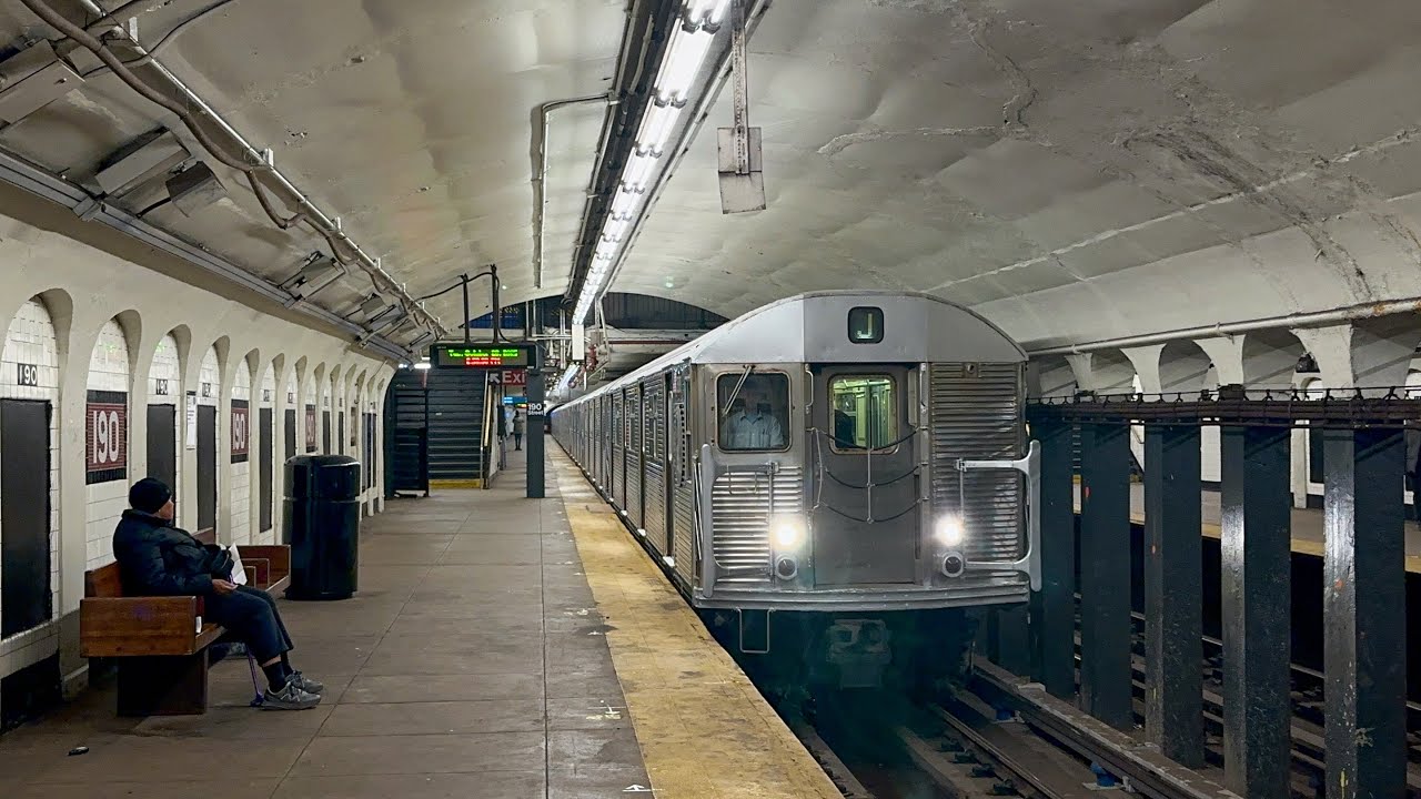 IND Eighth Avenue Line| (A) Local Train Action + R1-9/R32 Museum Moves @ 190 Street
