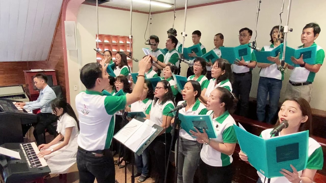 Con Tìm Với Mẹ - Ca đoàn Thông Vi Vu (Sáng tác : Jean-Claude Gianadda)