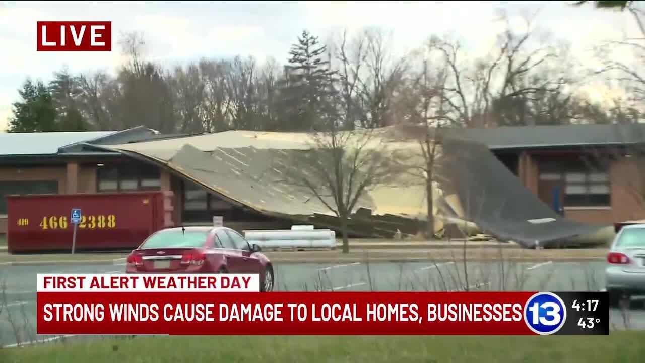 Wind gusts damage roof of Perrysburg elementary school