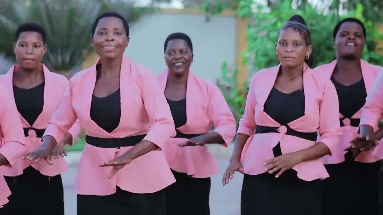 MUNGU WETU WA AJABU.AMANI CHOIR SANGAMBI CHUNYA 