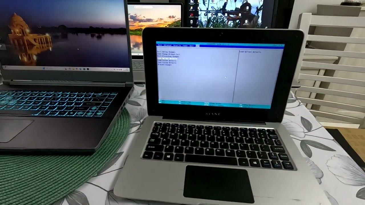 Jak zresetować system BIOS InsydeH20. Kiano SlimNote 10.1 mini