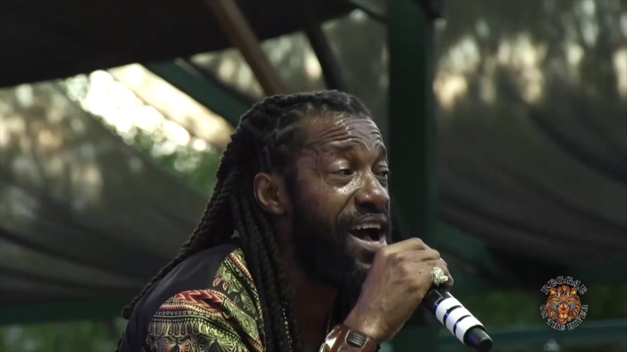 Junior Kelly live at Reggae on the River 2017