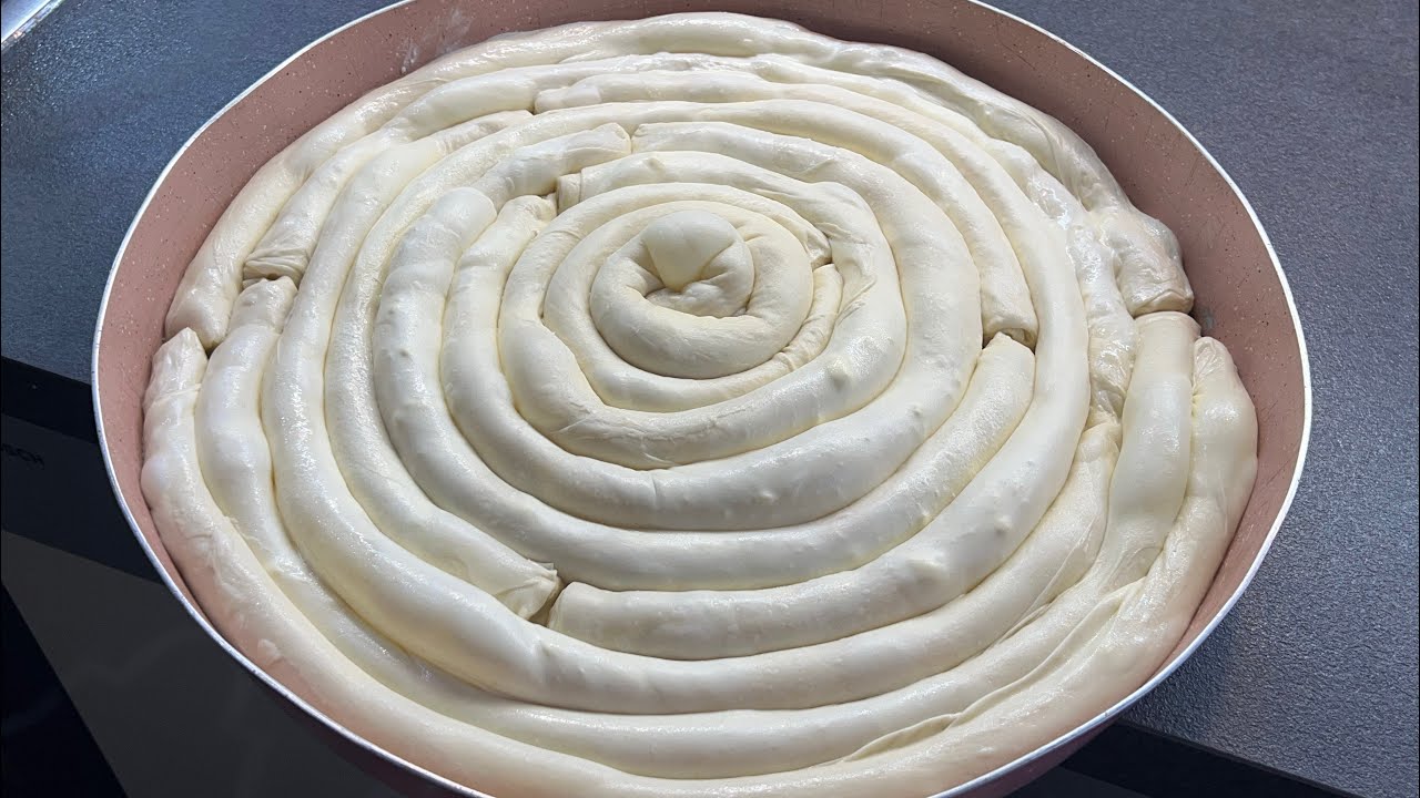 Pite Rrethenike qe bash te knaq ,per Juve Motrat Fillestare super e lehtë ,@kuzhinaenerit4592 😍😍👌😋