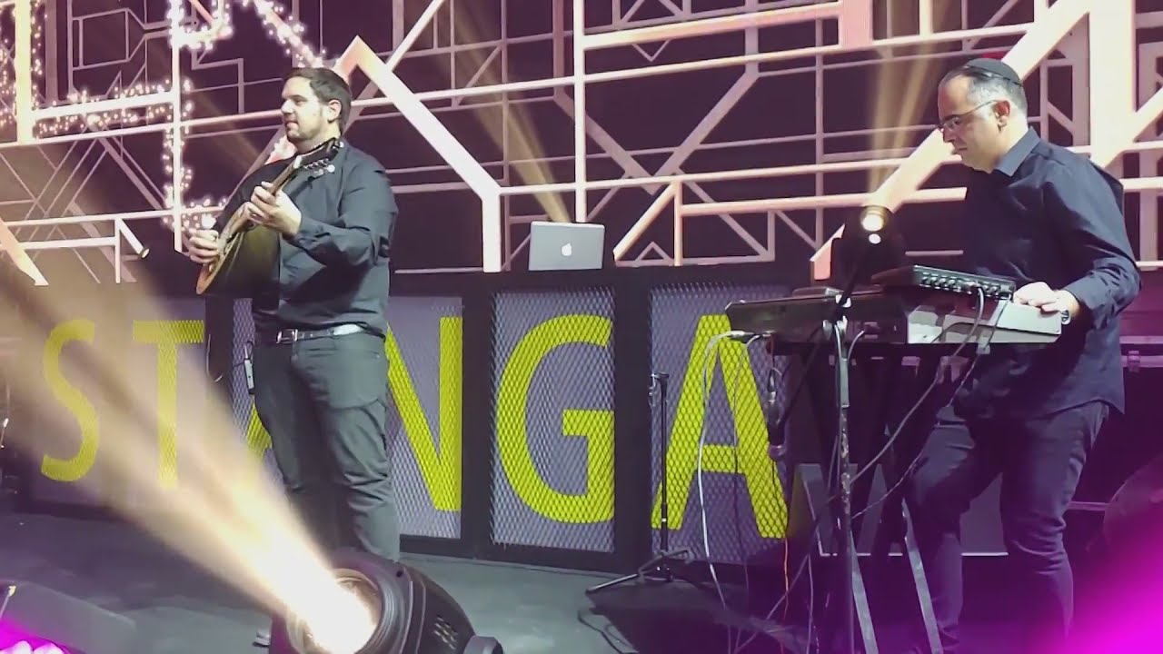 אלירן מוזס נגן בוזוקי - נייס בלמו (ילד שלי)