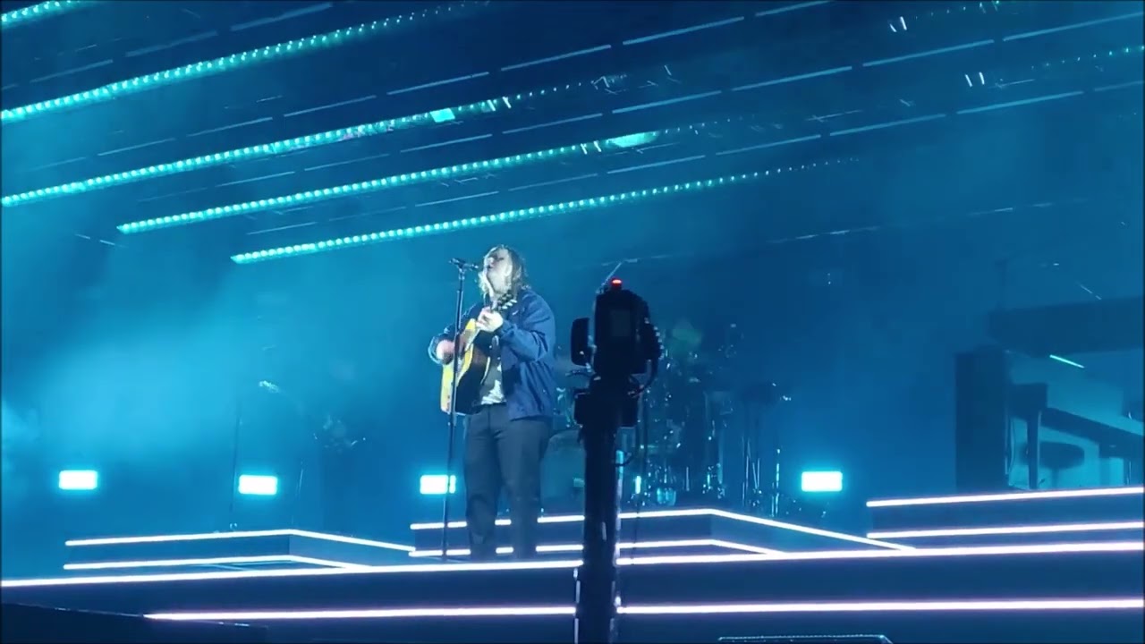 Lewis Capaldi - Maybe @ The O2 Arena, London 02/09/22