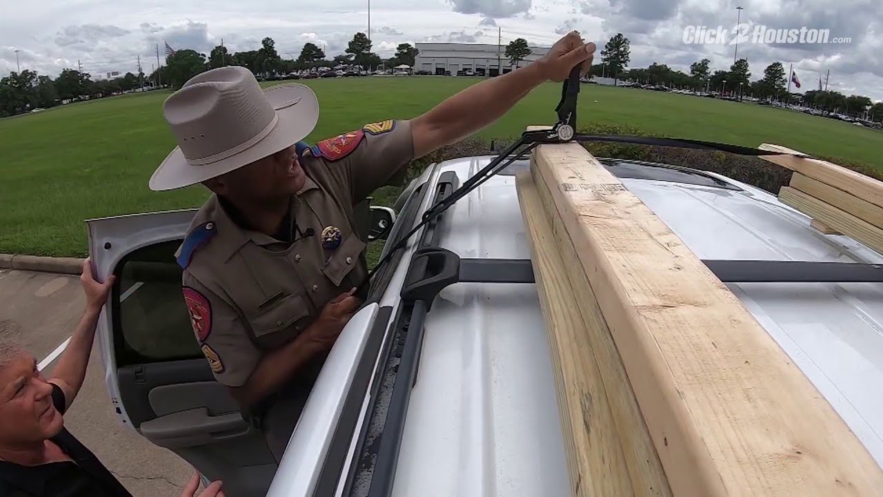 How to properly secure items using a tool called a ratchet strap