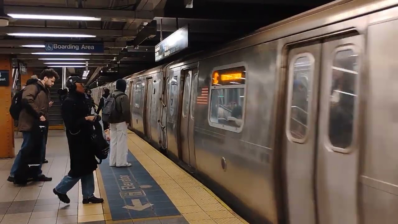 R68 #2682/#2588 (D) via 8 Av + R179 #3170/#3141 (C) Exp + R160 #9396 w/ D.R. adwrap (E) at 14 Street
